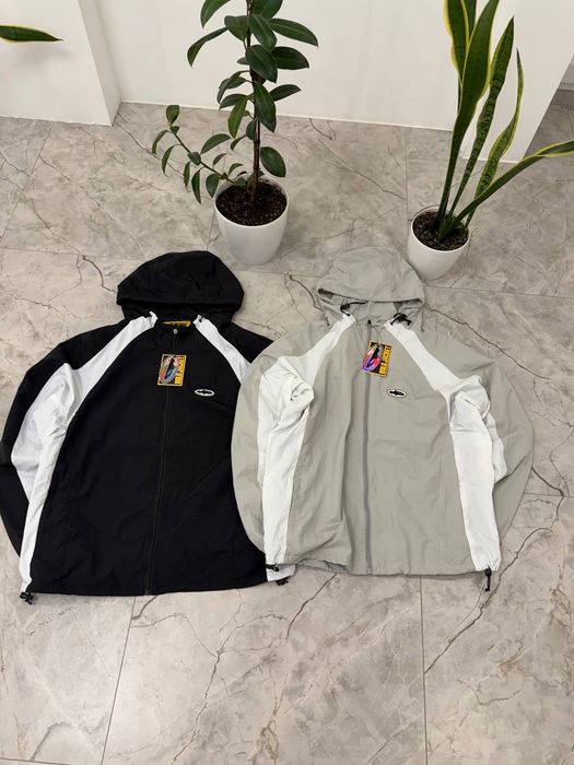 Вітровка від бренду COR TEIZ