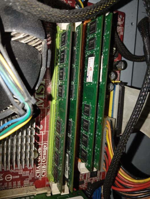 Компьютер      .