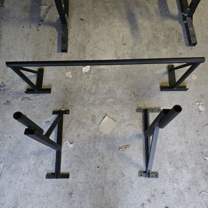 Poręcz do podciągania oraz do dipów