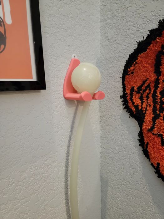 Suporte de Parede para Lançador de Bolas Chuck It