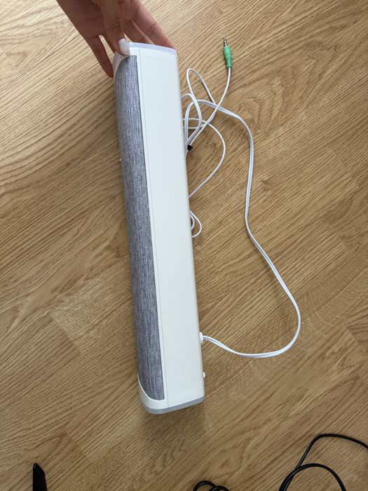 Coluna branca com LED