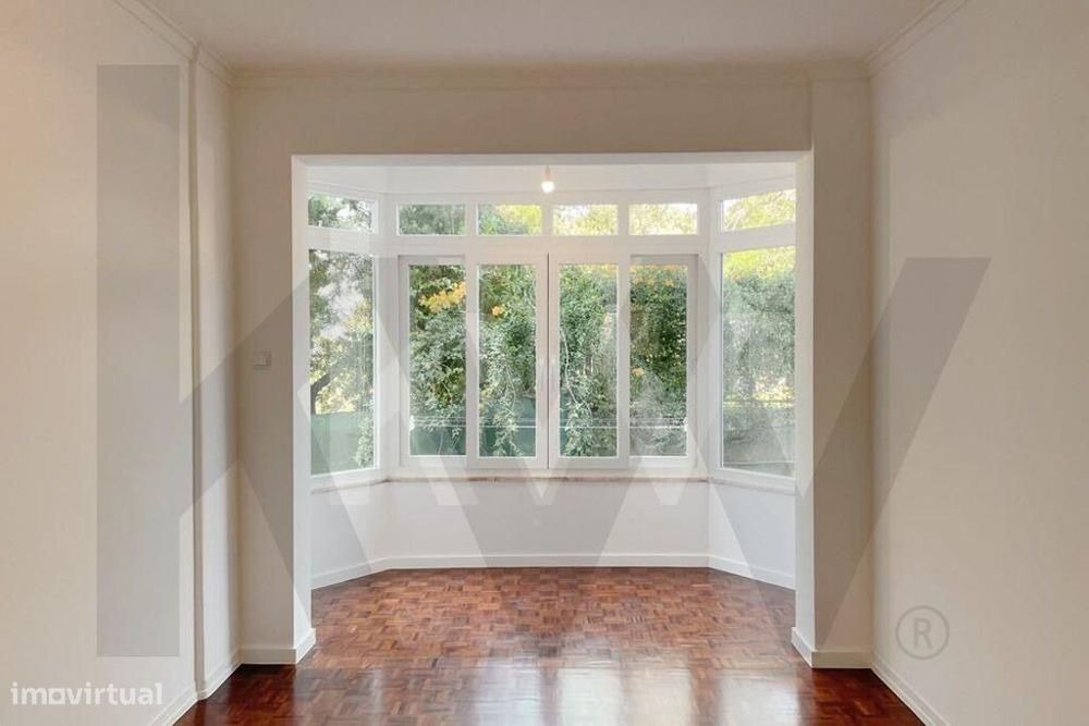 Viver Junto ao Rio  - Apartamento T1 Remodelado em Algés