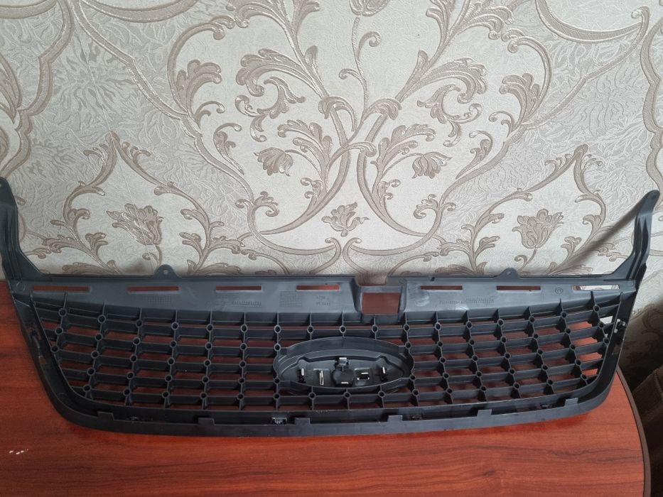 Решітка радіатора Ford Mondeo 4