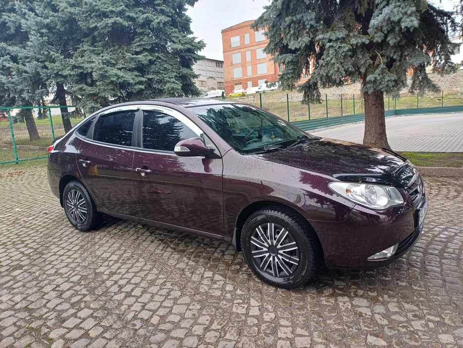 Hyundai Elentra 2010 року