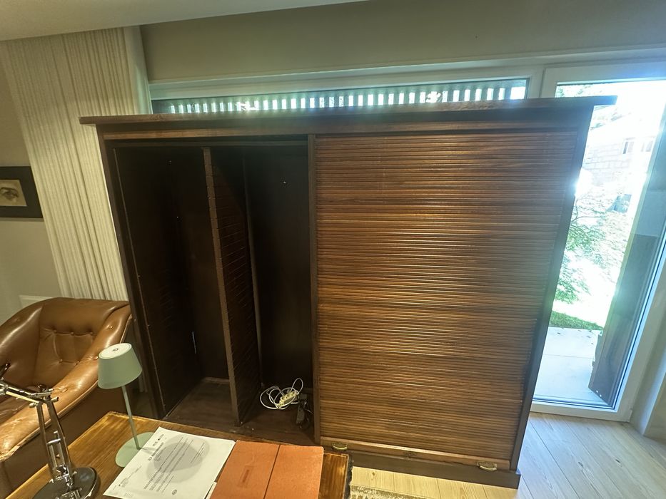 Movel de sala ou escritorio