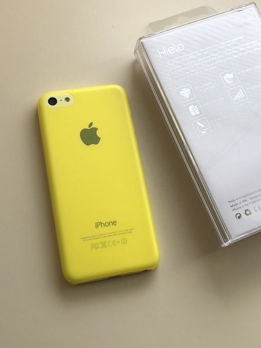 Чехлы для iPhone 5c