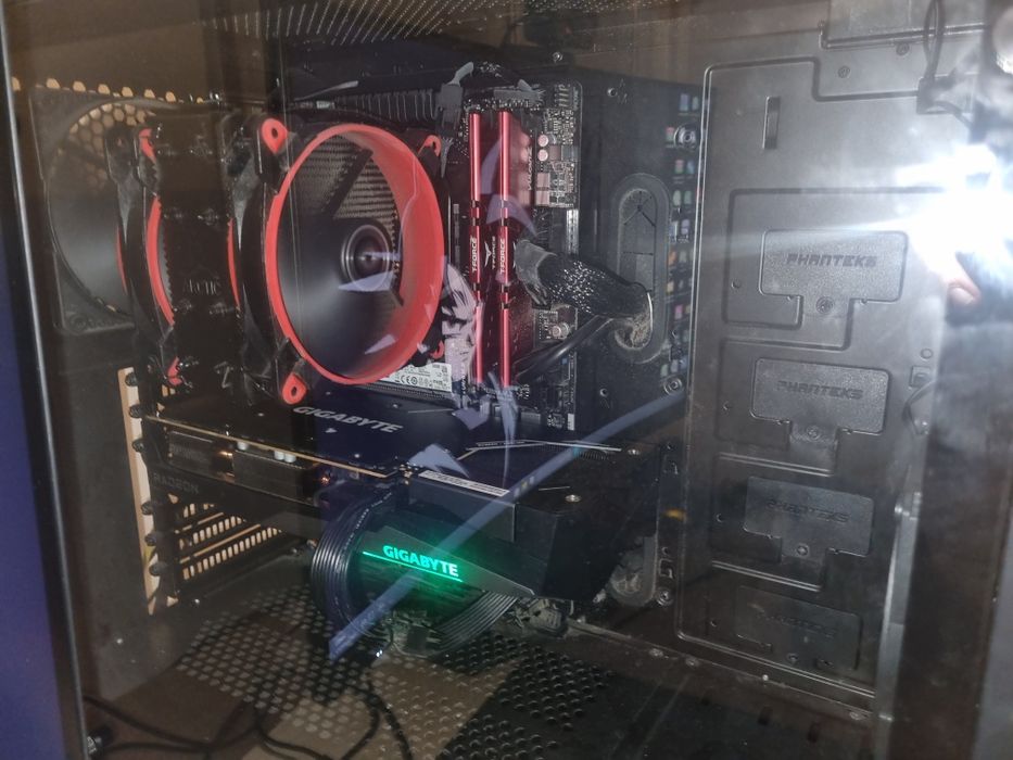 Processador ryzen 5 + placa gráfica rx 7600.