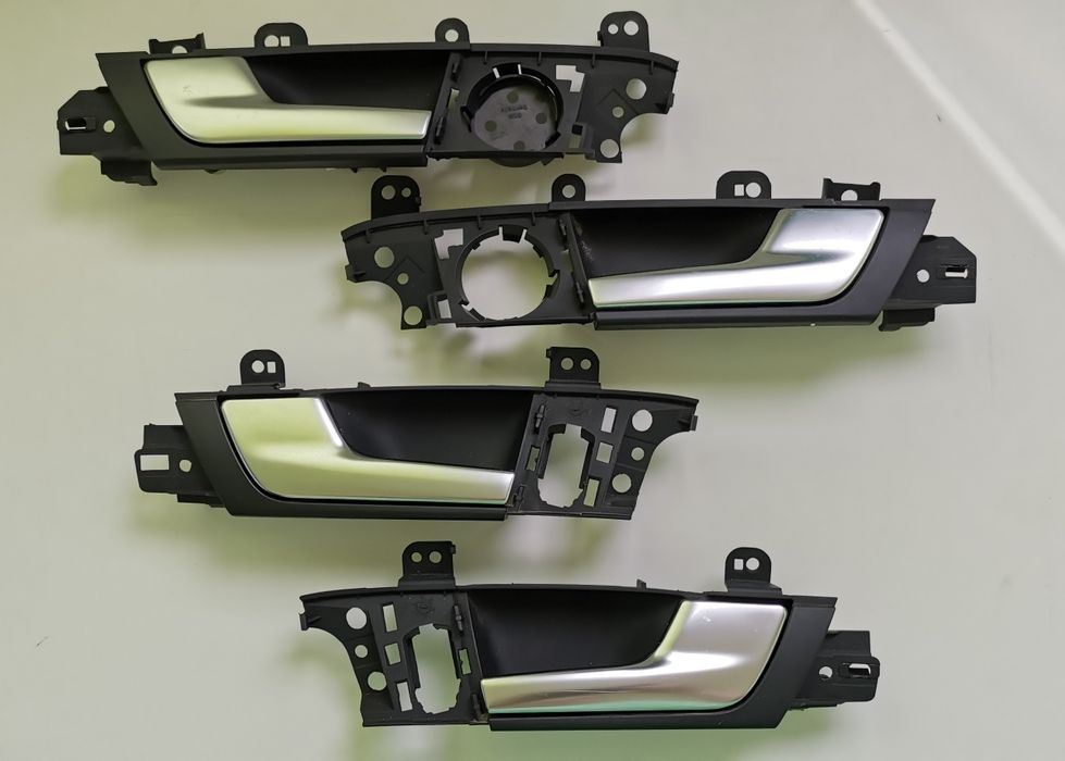 AUDI A3 8P- деталі салону: алюміній, ручки, решітки динаміків