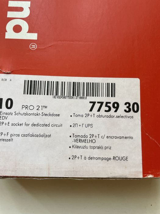 Legrand Galea - Tomada 2P+T c/ encravamento Vermelha64552777175427121