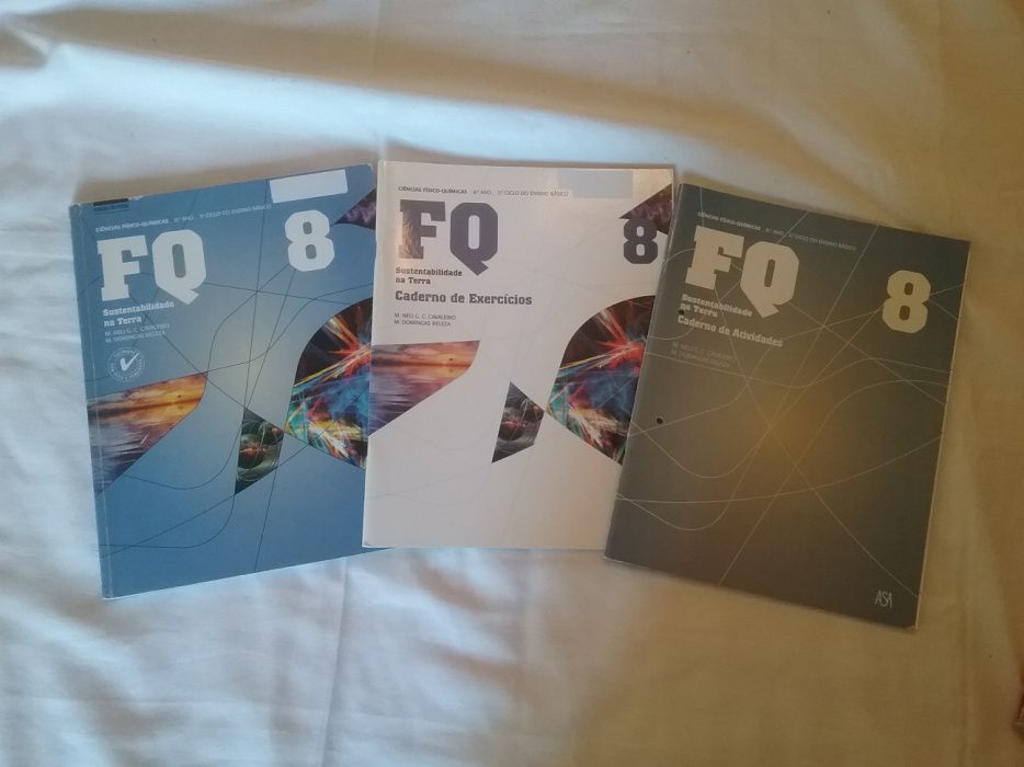 Vendo SEPARADO: Manuais+ C.ativ. -8 disciplinas- como NOVOS- 8°ano