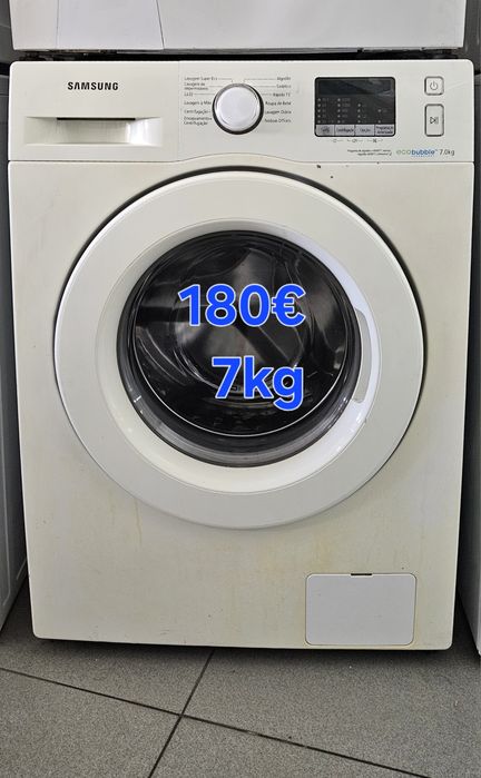 Máquinas de lavar roupa usadas, em bom estado e prontas a utilizar.