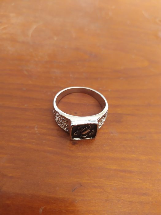 Sygnet skorpion r. 11