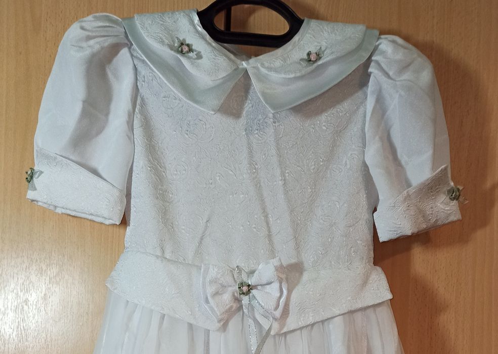 Нарядное платье для девочки