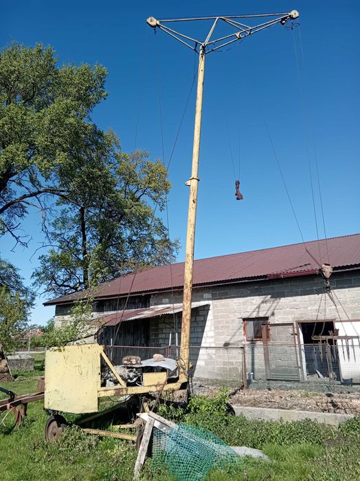 żurawik /dżwig/ budowlany