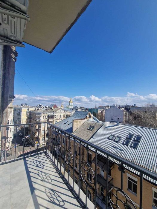 Золоті Ворота/Ярославів Вал/Стрілецька/Рейтарська/Видовий Лофт 57 кв.м