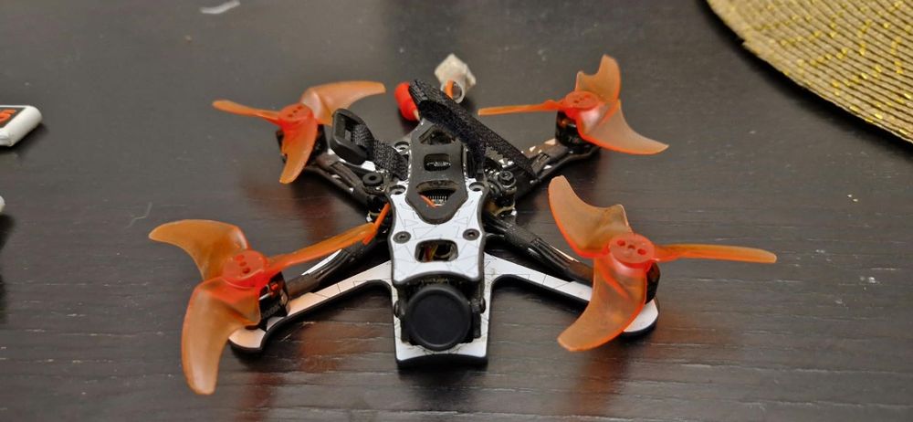Dron tinyhawk 3 plus freestyle OPIS