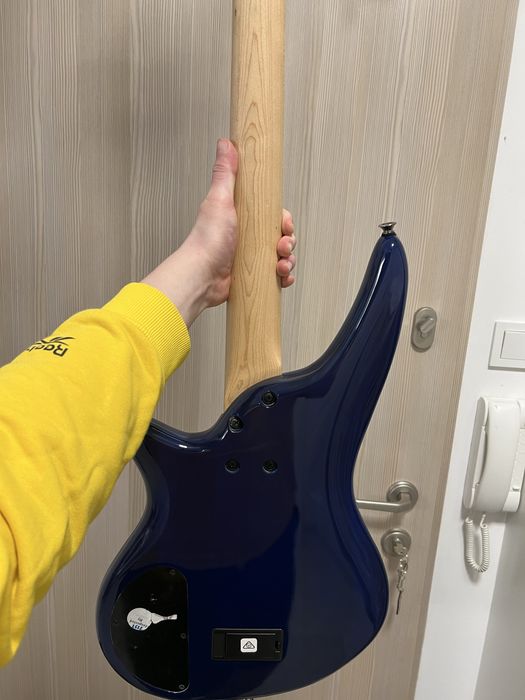 Gitara basowa Jackson JS3Q + pokrowiec