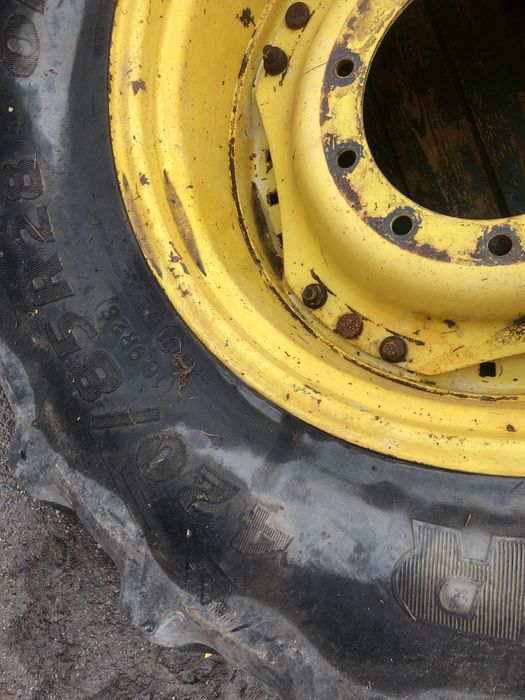 Koła felgi John deere r 28