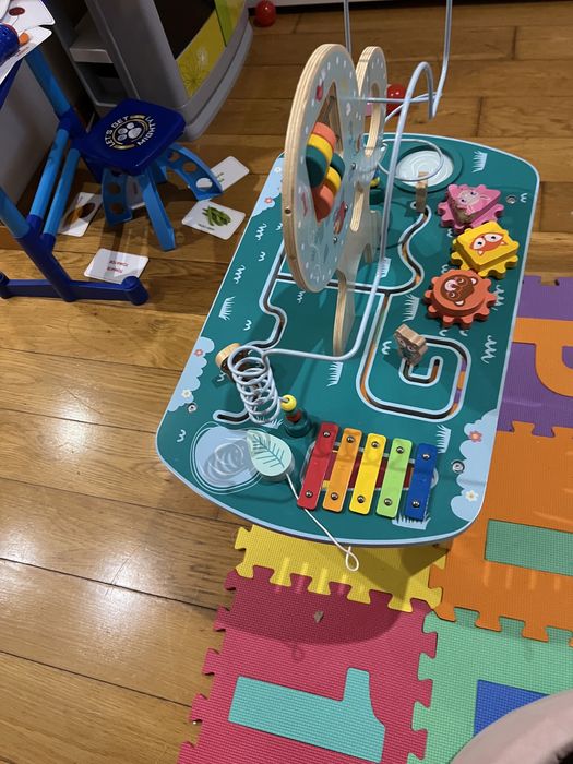 Brinquedo para crianças até 4 anos em madeira