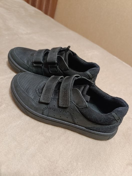 Туфлі ессо на хлопчика 35 р.