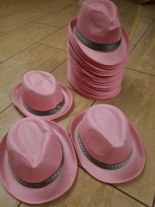 kapelusze materiałowe