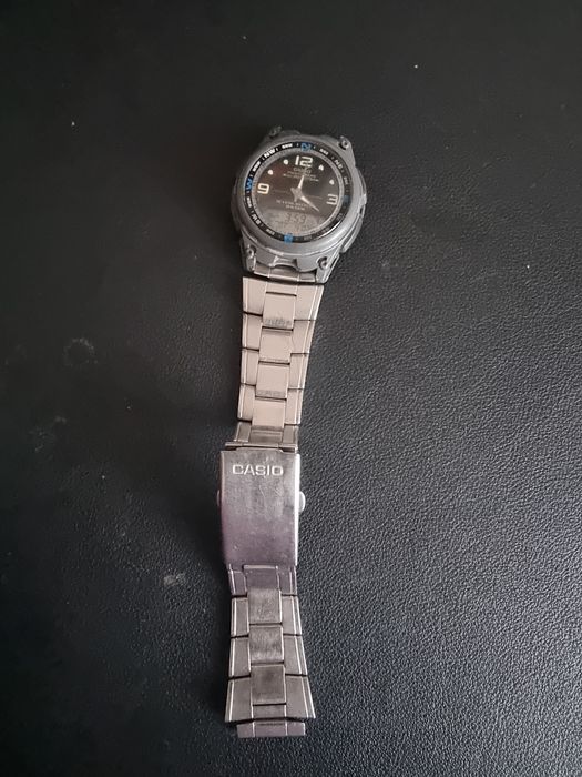 AW-82
Zegarek męski Casio Analog-Digital
