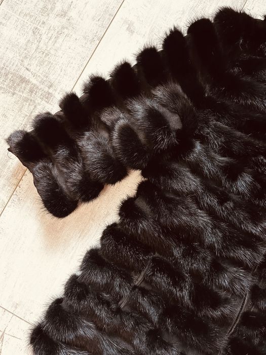 Норкова шубка жіноча