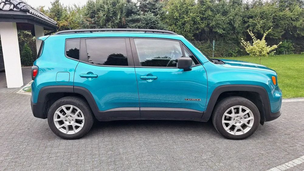 Jeep Renegade Latitude 2022 – 180 KM mocy, tylko 16 000 km