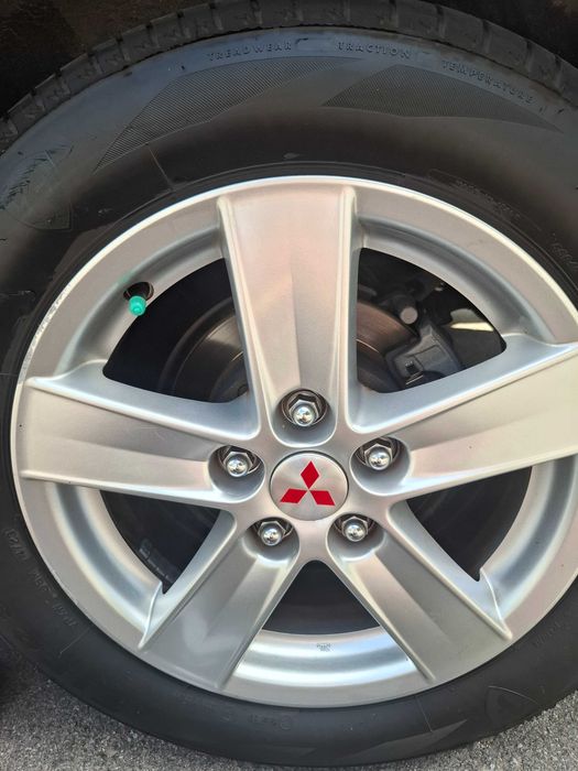 Conjunto jantes y pneus mitsubishi lancer. Nissan, toyota, honda
