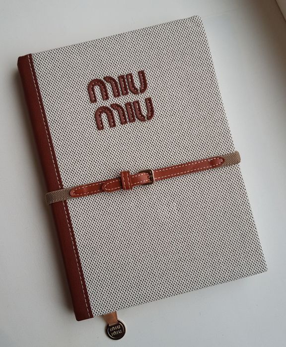 Блокнот miu miu  .