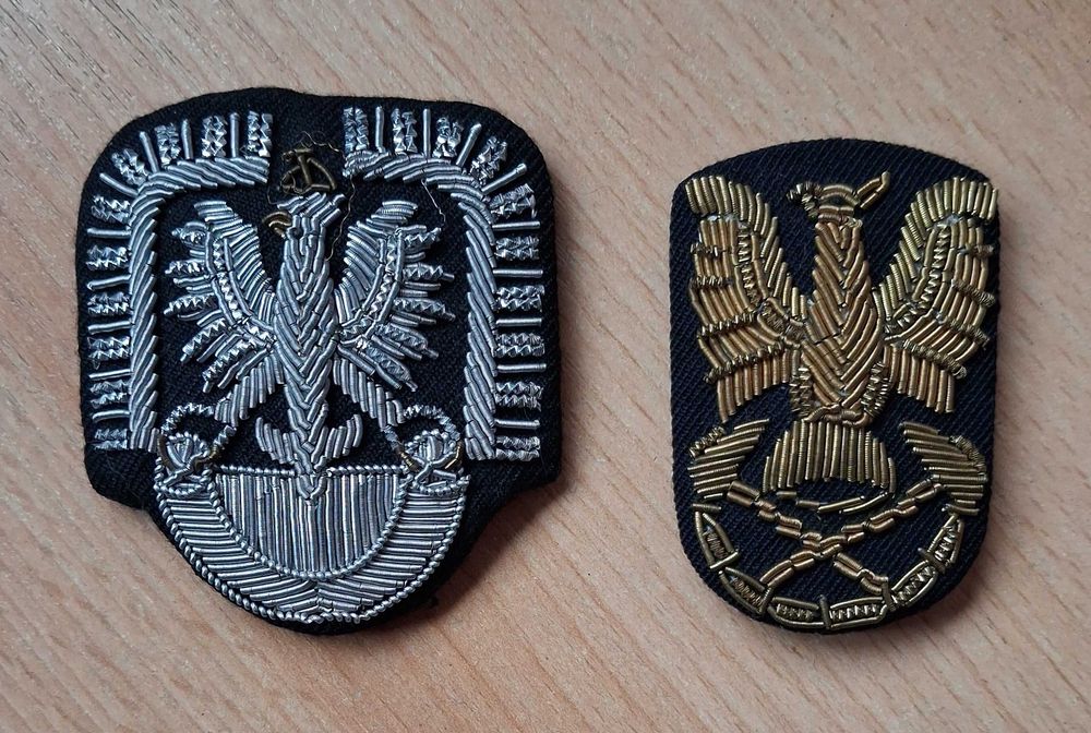 Zestaw orzełków haftowanych PRL
