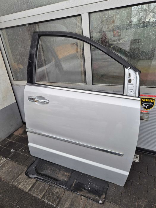 chrysler town country drzwi przednie prawe prawy przód lak PS2 srebrne