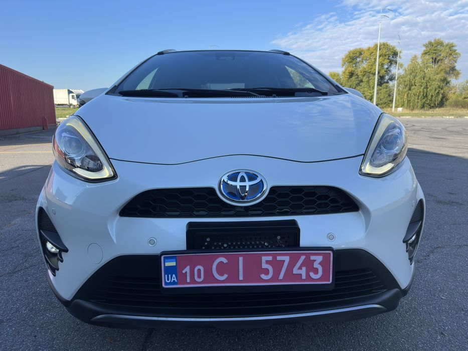 4л/100 км! Toyota AQUA 1.5 гібрид CROSSOVER 2019 рік 13800$