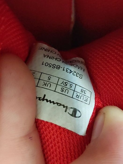 Кросівки hampion в хорошому стані 8з10 розмір 38.