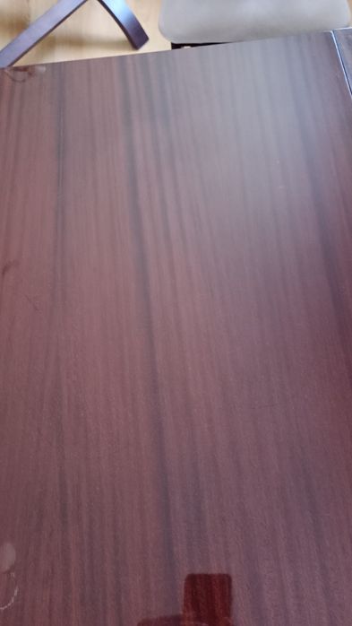 Stół na wysoki połysk