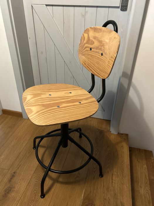 Ikea krzeslo obrotowe Kullaberg drewniane.