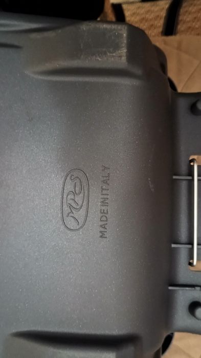 Продам итальянскую переноску для животных до 18 кг. 55  35 34