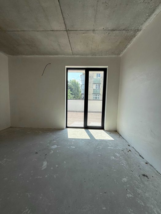 Продаж 2 кім. квартири з терасою будинок бізнес класу ЖК OKRUZHNA HALL ...