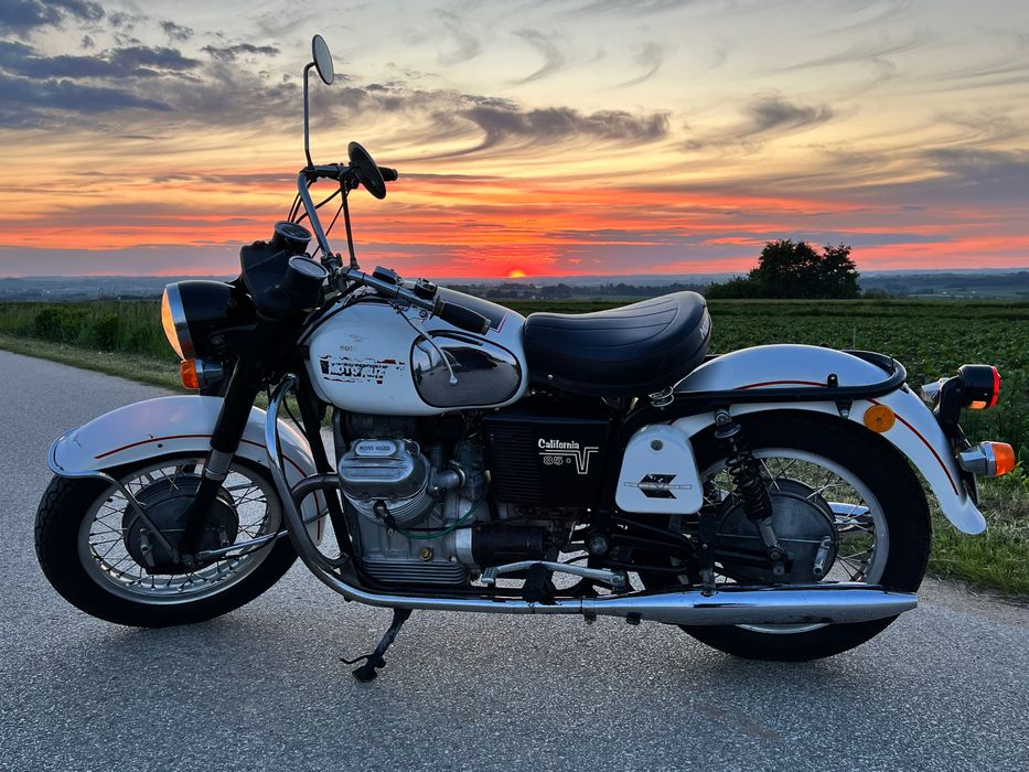 Moto Guzzi V7 special