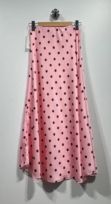 Saia midi às bolinhas
