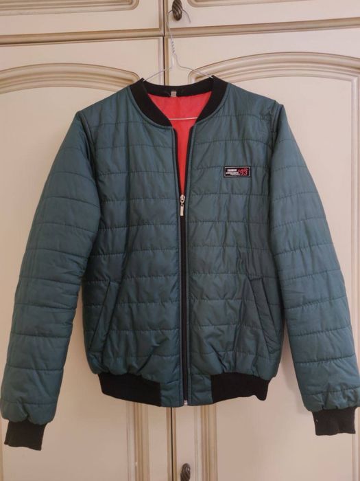 Вітровка жіноча