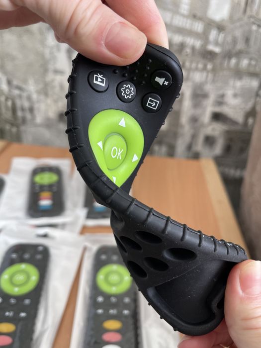 Силіконовий пульт-прорізувач для дітей від 3місяців