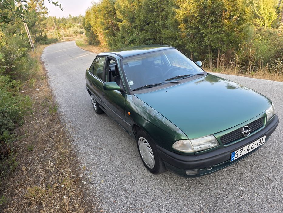 Opel astra 1.4i inspecionado bom estado