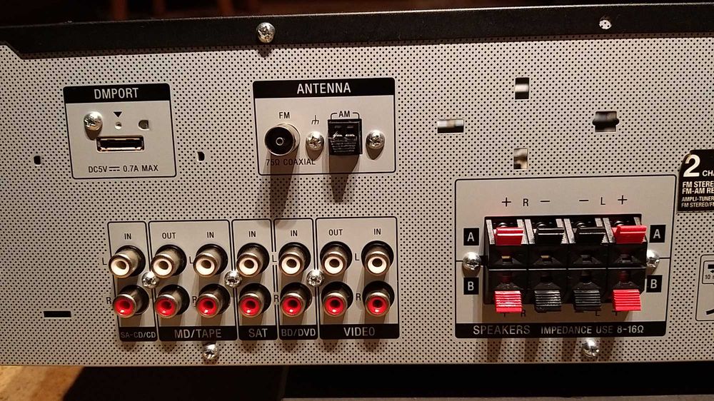 amplificador Sony STR-DH100