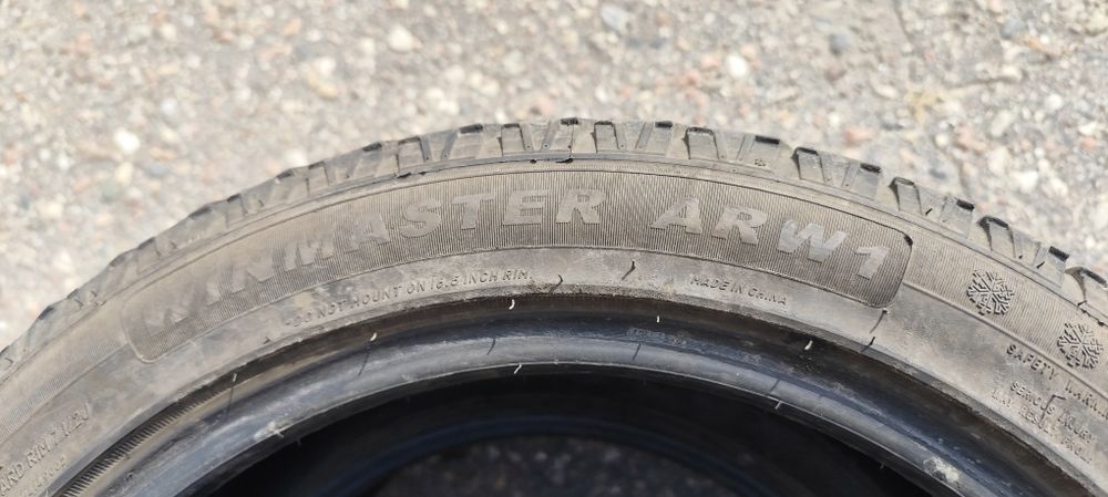 Opony zimowe Arivo Winmaster ARW1 225/45 R17 2szt.  2024r.