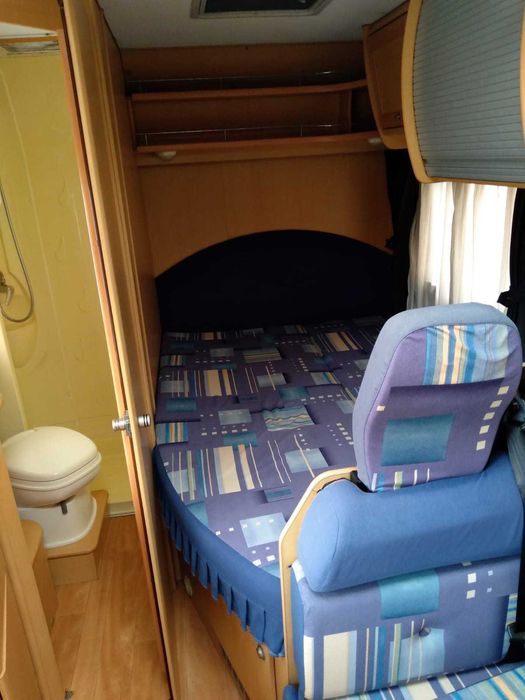 Autocaravana perfilada 2006 c/ 6 lugares