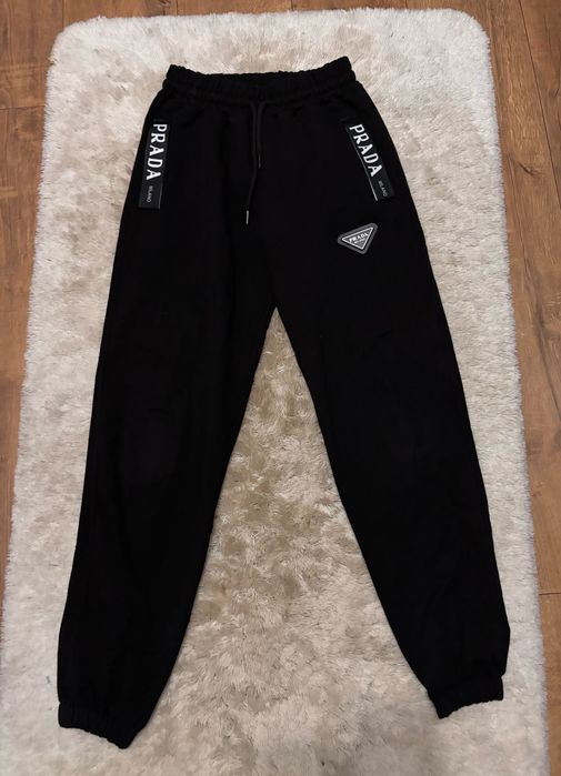 Spodnie dresowe sportowe Prada