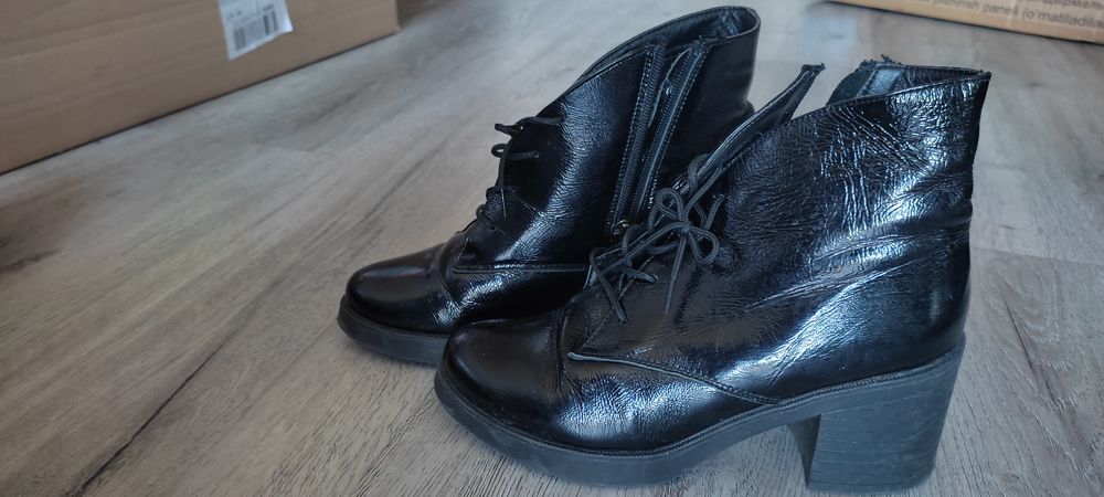 Ботільйони ботінки