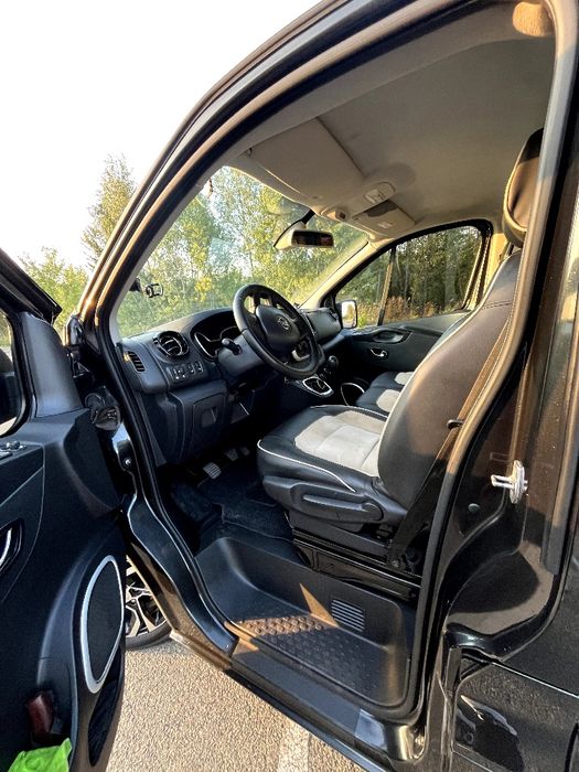 Opel Vivaro пасажир