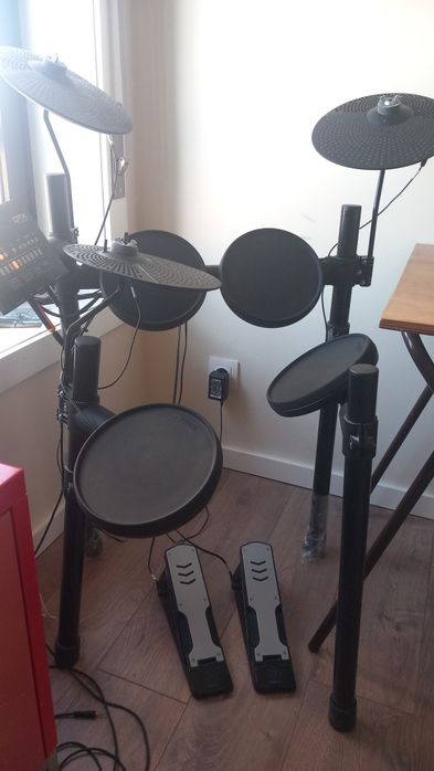 Bateria Yamaha digital DTX402K